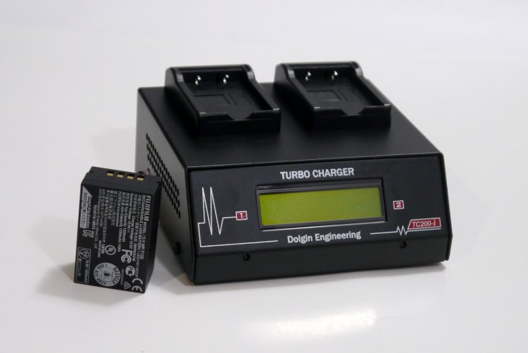 TC200-FUJI-T125-i-TDM Two Position Charger for NP-T125 - Click Image to Close